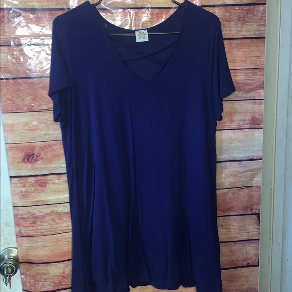 Quarter sleeve top flowy bottom